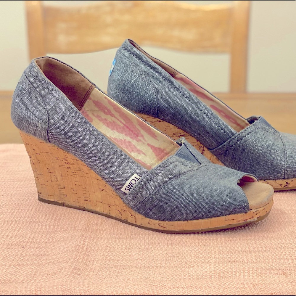 TOMS Jean Wedges